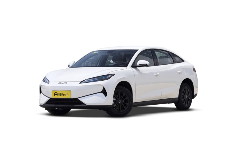 BYD e7